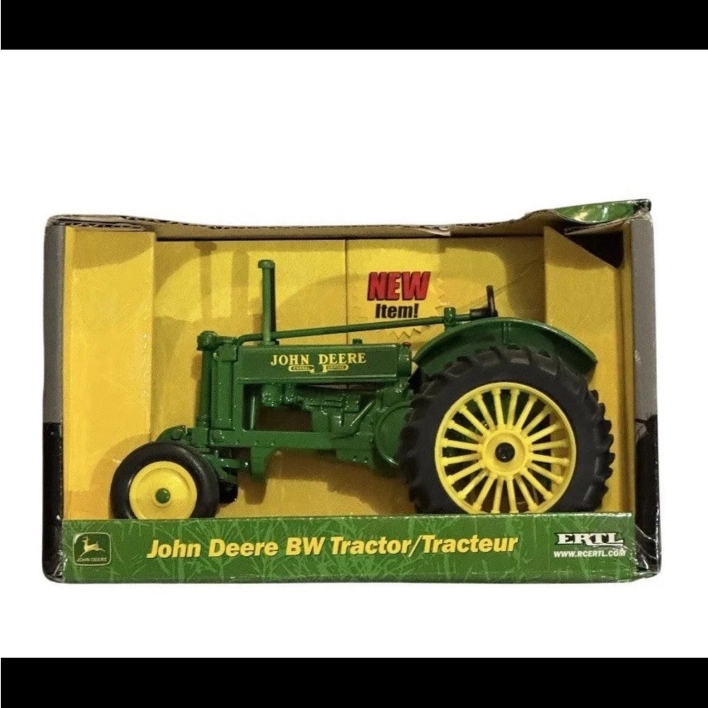 ERTL  John Deere BW 1/16  Tractor #15348 in Original Box